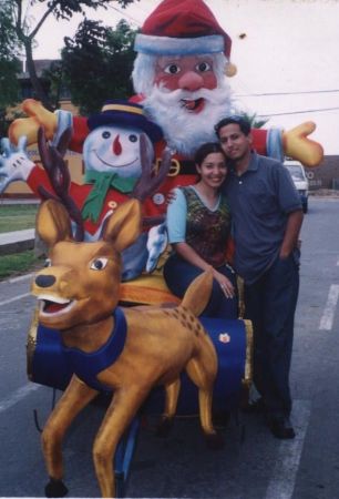 NUESTRA PRIMERA NAVIDAD DESPUES DE CASADOS
ALEXANDER LEONCITO LEON FARFAN
06 Jan 2006