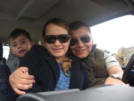 Con mi muñeca y andresito de curioso
Oscar Javier Alvarez
10 Jun 2008