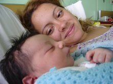 Lucas con su Mamá,Ahora tiene 13 meses
Ruben Genaro Da Costa González
13 Jun 2008