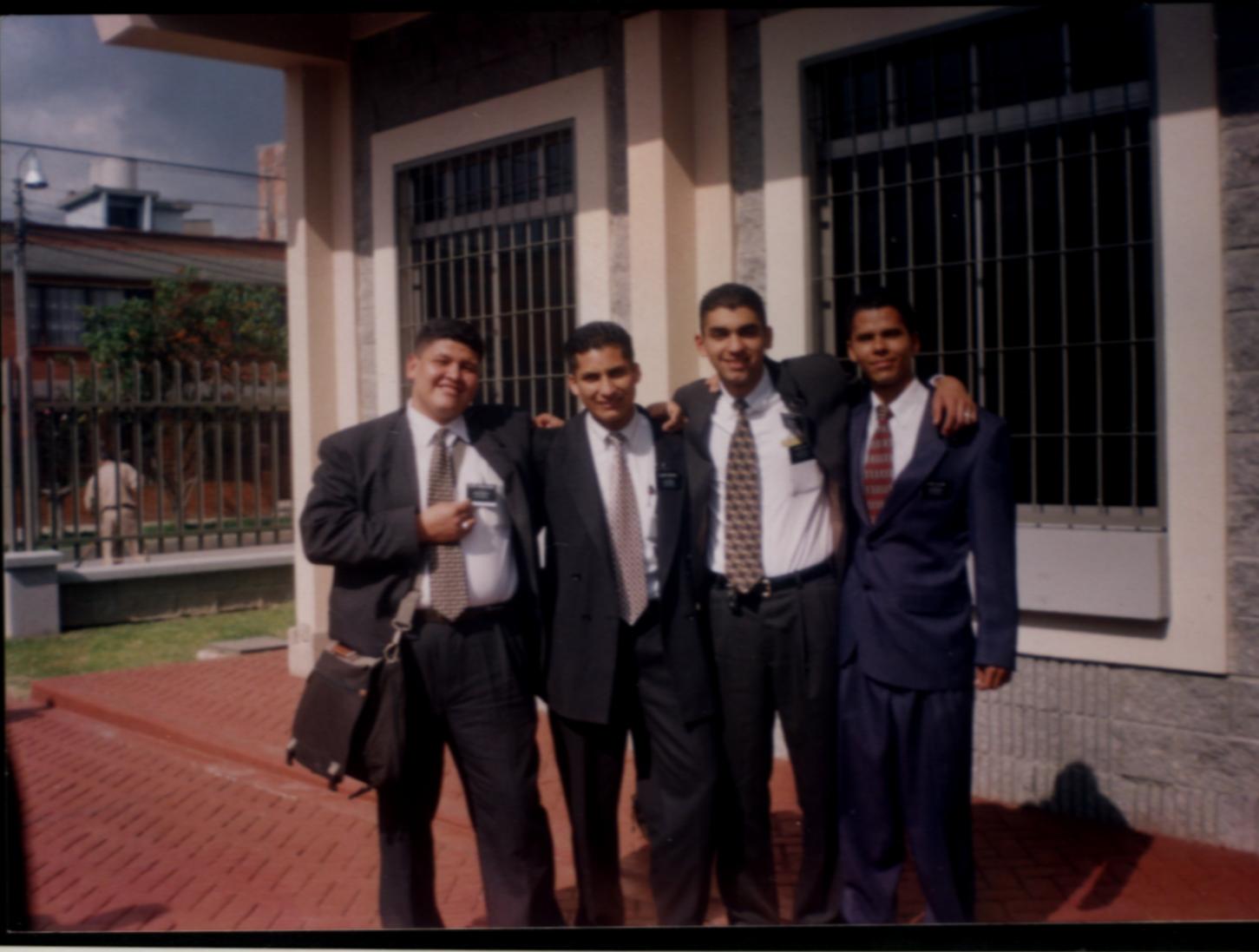 Conferencia Misional,Elder Moncaleano, Elder valdes, Elder Doria y Elder Solano.    
Año 2000
Hermes  Solano
26 Jan 2004