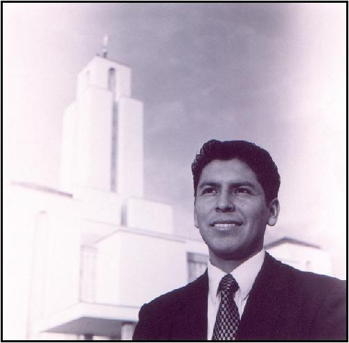 ESTA ES UNA FOTO EN LA CIUDAD EN LA QUE VIVO, COCHABAMBA BOLIVIA, UNOS MESES ANTES DE MI MATRIMONIO, QUE POR SIERTO ESTOY MUY ANIMADO
JENIER  TRIBEÑO
10 Mar 2004