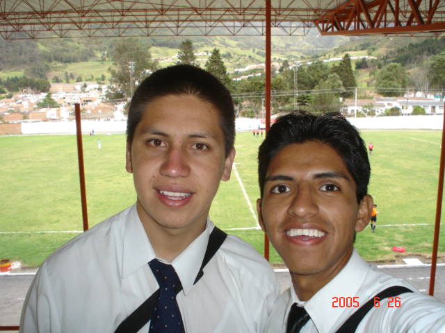 Aqui estoy con mi compañero Elder Nuñez
Gerardo
04 Jul 2005