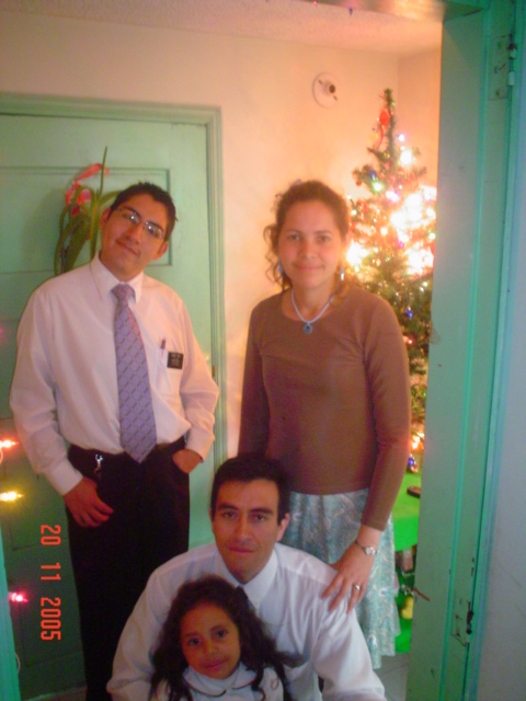 Una familia muy buena de villa del prado
Franklin
07 Jan 2006