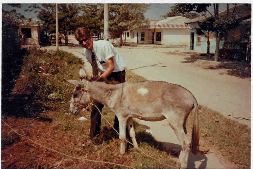 I think his name was Elder Valenzuela...
Elmo Vincent Rhoton
03 Mar 2001