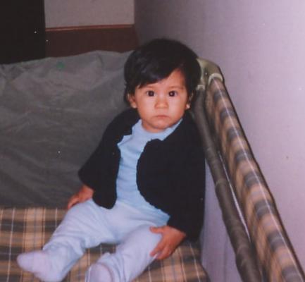 Hola amigos ahi est ami hijo, se llama ALVARO y tiene 10 meses, claro que en esta Foto tiene 5 ahora esta mas grande
Ames Claudio verastegui Nizama
13 Oct 2005