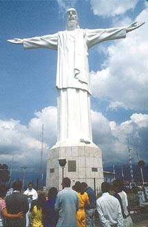 Cristo Rey en Cali
David  Hamm
12 Feb 2006