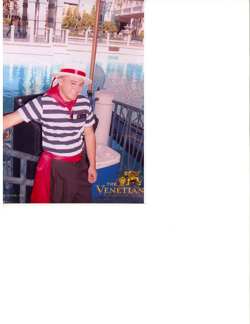 Cantante Italiano...  :)
RICHARD E CROMAR
29 Nov 2006