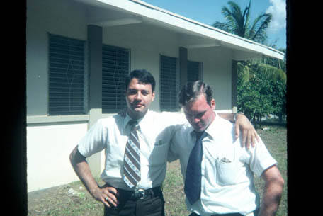 En la Capilla de Managua cuando solo habia una capilla. 1975
Hugo W. Gálvez B.
14 Mar 2004