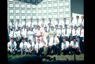 Una de nuestras comferencias de Mision
Hugo W. Gálvez B.
14 Mar 2004