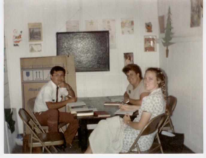 Elder Oscar Aguilar, Hna. Jean Lusty, and Hna. ? Sorry I don't have the info on the back of this photo. Oscar, do you know?
Kenneth Joel Jiles
04 Mar 2005