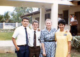 We were at a Zone Conference in David, Chiriqui. Sister Dowdle, Sister Vindas, Elder Jiles and Elder Aguilar. Like the people in Chiriqui would say: Mecho!!! (Meto) mi hermano!!
Oscar  Aguilar
15 Mar 2005
