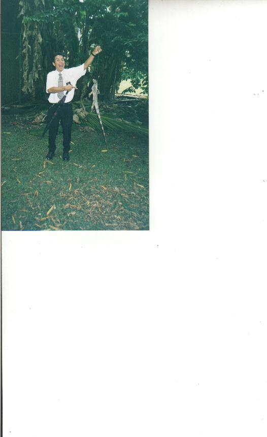 Porsupuesto que esta viva, la tengo asi por seguridad personal, estamos en la capilla de ciudad neily
Omar  Pérez
09 Nov 2005