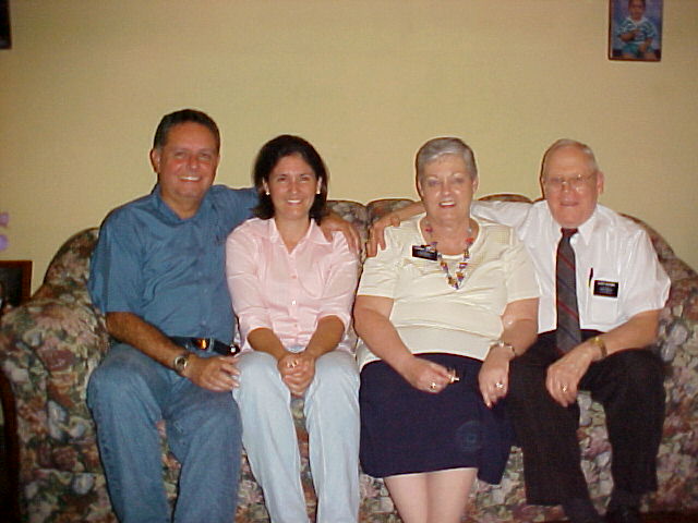 Pres. & Sr. Villalobas/Elder & Sr. Whitmire 2004
Margaret T. Whitmire
06 Dec 2005