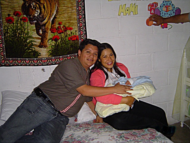 Familia Enriquez Pérez
Jeiny Carlily Pérez De Enriquez
24 Mar 2008