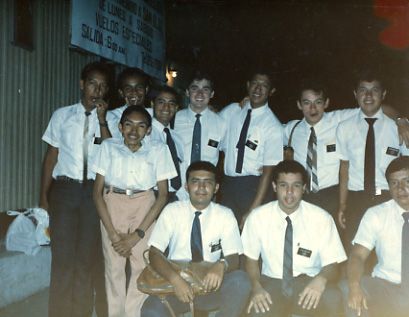 Early in the morning before the sunrise the office missionaries (Morazan and Obando in this case) drove us to Punta Paitilla (sp). There we took the flights that would take us to our islands. Morazan wanted so bad to serve in San Blas. A few months later he served there too. The Kuna brother always came to give farewell to the missionaries servin in his homeland, I can not remember his name.
Oscar  Aguilar
06 Aug 2005