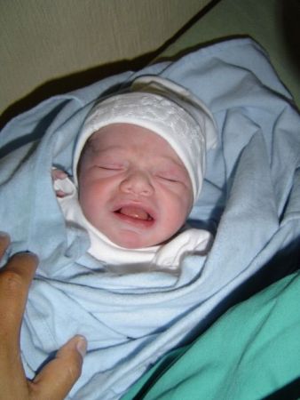 Él es Johan Hafid, nació este 5 de marzo del 2008. Es nuestro primer retoño y estamos agradecidos con nuestro Padre Celestial por esta valiosa oportunidad de tenerlo en nuestras vidas. Futuro Elder Enriquez
Jeiny Carlily Pérez De Enriquez
24 Mar 2008