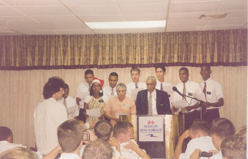 tambien la mision tiene sus momentos de cherchas
FRANCISCO MANUEL TEJADA
14 Nov 2001