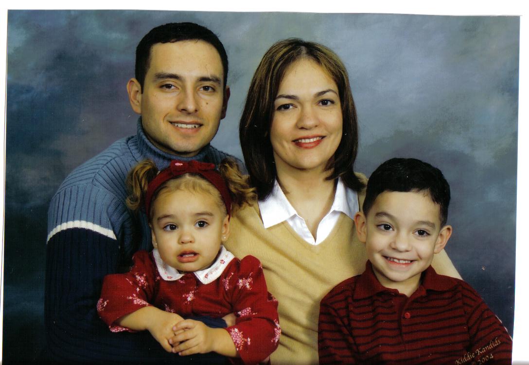 foto de mi familia.
Ricardo Ariel Abalos
02 Jan 2005