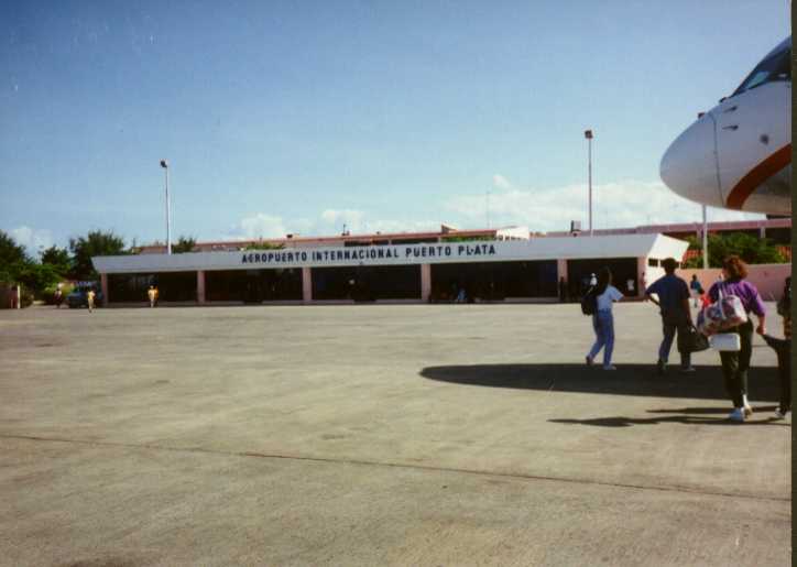 Por fin has llegado a la mision.  Esta es la primera cosa que ves.
For those just called: You've finally arrived.  This is the first thing you see.
Benjamin F. Cluff
13 Jun 2001