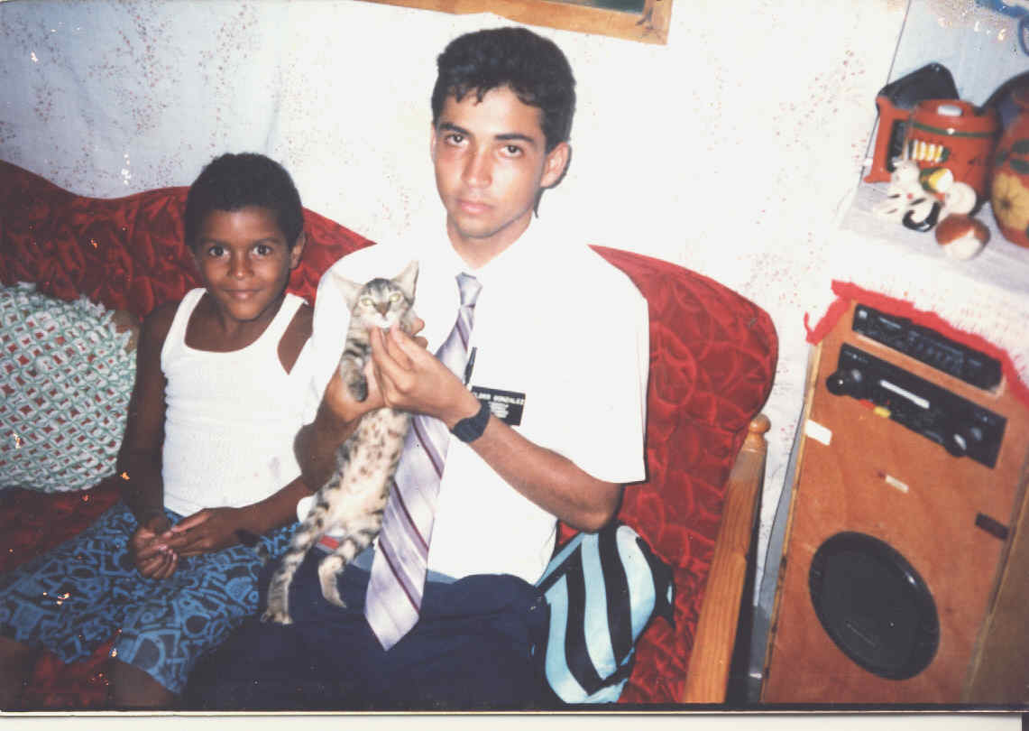 Familia de palya oeste, puerto plata)Elder Gonzalez (pepelo)
Rafael Gonzalez Freites pepelo Gonzalez Freites
25 Jul 2001