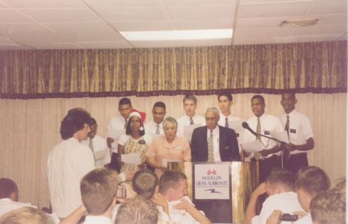 tambien la mision tiene sus momentos de cherchas
FRANCISCO MANUEL TEJADA
14 Nov 2001