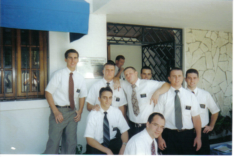 (Look at Gleed in the background)
Daniel E. Smith
14 Apr 2005