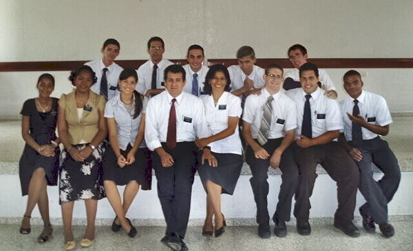 Elder Lucas served so far: Mi Hogar, Villa Juana, Hainamosa , Y Los Llanos. Companions:E.Awaerkamps , E. Leon , E. Jones, E. Grullon and E.Ritchie .
Margarita Lucas
04 Apr 2009