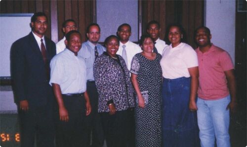 Los viejos misioneros de la Estaca Oriental se reunen para recordar los viejos tiempos en nuestro antiguo hogar!
Rafael Guillermo Gutierrez Del Rosario
23 Dec 2002