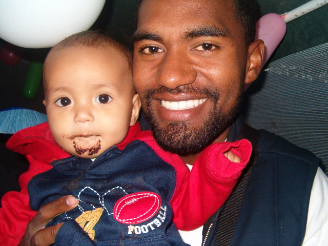 Digging into some cake
Simi B. Cazeau
21 Jan 2006