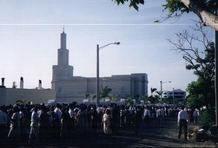 Dominican Saints Line up for the Temple Dedication
Daniel Lloyd Rasmussen
19 Mar 2001