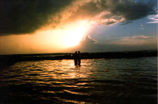 Baptism, Nagua style!
Jerry  Newitt
25 Feb 2001
