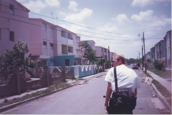 Apartamentos de San Francisco 3
John Benjamin Tilley
11 Jun 2001