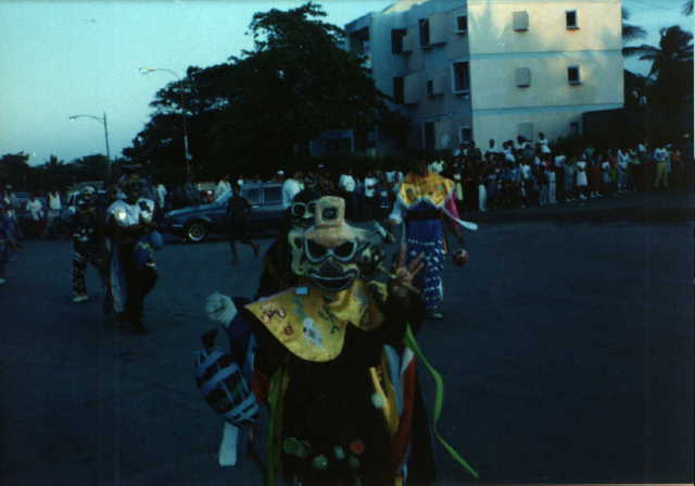 Carnival en Puerto Plata
Benjamin F. Cluff
12 Jun 2001