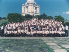 Me tienen que pedir por una copia ma' grande puesto que el temaño del archivo e' muy grande.
John Benjamin Tilley
13 Jun 2001