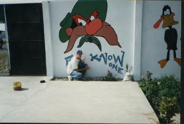 Pintabamos las paredes de un jardin infantil en Playas por un proyecto de servicio.
Joshua  Kelley
05 Jan 2004