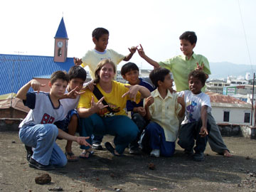 Los futuros misioneros de Bahia de Caraquez
Rosanne  Robertson
17 Mar 2006