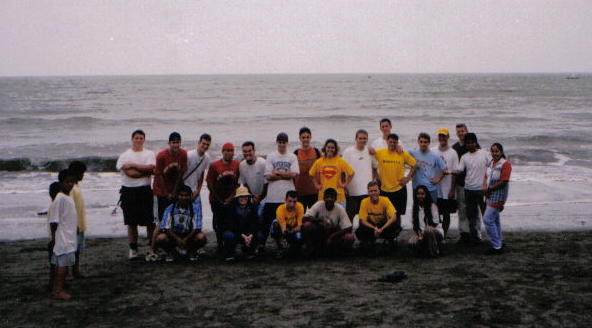 La Zona Machala se fue a Bajo Alto un dia de preparacion... Mas luego, casi todos nosotros nos enfermamos por un ceviche de camaron y concha que recibimos de un miembro...
Andre  Wilkins
21 May 2004