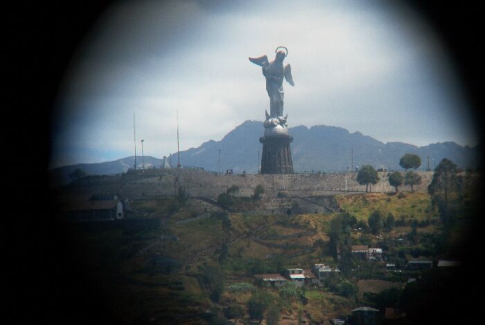 La virgen del panecillo
Dallin  Wood
08 Sep 2002