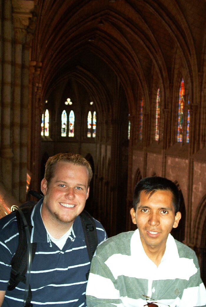 En la Basilica
Dallin  Wood
08 Sep 2002