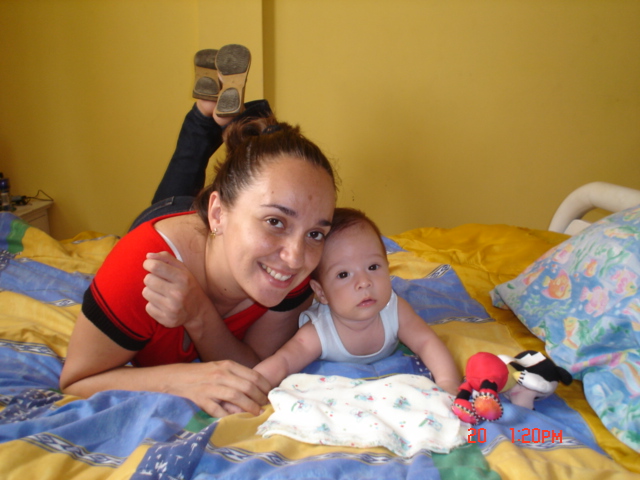 Mi bebe mi esposo y yo
Karen  Bayas Pombar
19 Sep 2005