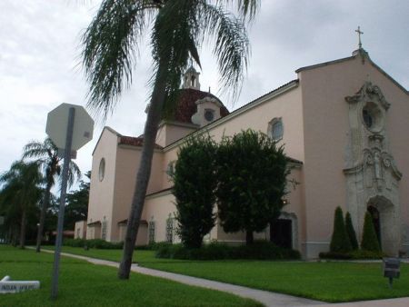 We used to ride our bikes by this place in between members homes.
Matt D George
25 Sep 2003