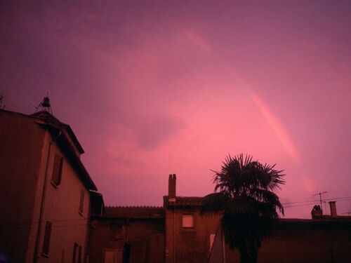 Here's a view from our apartment on 42 bis, rue de Belle Vue, in Angouleme
Kevin L Schlag
17 Jul 2006