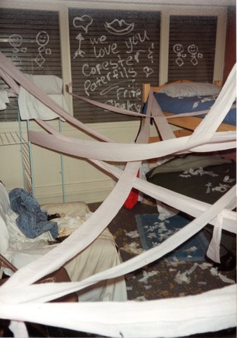 Lormont, 1990
Andrew Paul Shakespeare
17 Dec 2008