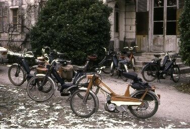 Zone conference at Nogent, Christmas 1970.  Missionaries in France had mopeds then.
Fred J. Clark
18 Feb 2006