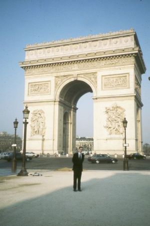 l'Arc de Triomphe, Paris
Justin B. Hill
18 Mar 2004