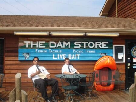 Me and Elder Baber at the....store?
Tuika  Tufaga
02 Jan 2007