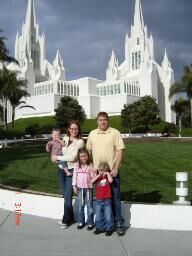 Recent picture of us at the San Diego Temple. Samuel (2), Christina, Joe, Anne (7), and Benjamin (4).
Christina Hermana Maughan
26 Feb 2007