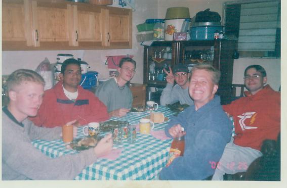 Navidad en Quiche. Tamalitos y Ponche
Stanford Robert Harrison
16 Dec 2002