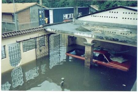 ESTA FOTO FUE DURANTE EL MITHC
MAUDIEL ANTONIO CRUZ
06 Feb 2003
