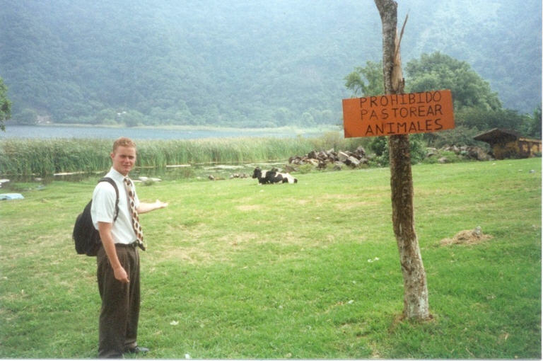 I'm sure all of you saw ironies such as this while you were in Guat.
Jonathan Ryan Bowerbank
10 Feb 2003